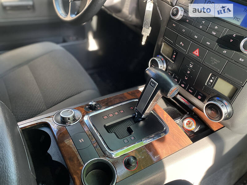Внедорожник / Кроссовер Volkswagen Touareg 2008 в Межгорье