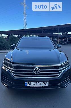 Внедорожник / Кроссовер Volkswagen Touareg 2020 в Одессе