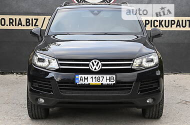 Внедорожник / Кроссовер Volkswagen Touareg 2011 в Бердичеве