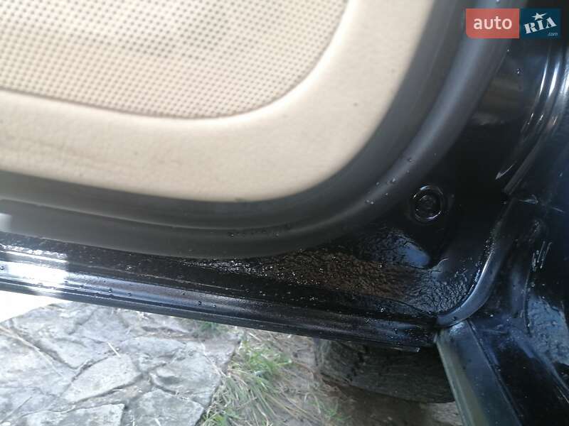 Позашляховик / Кросовер Volkswagen Touareg 2005 в Луцьку