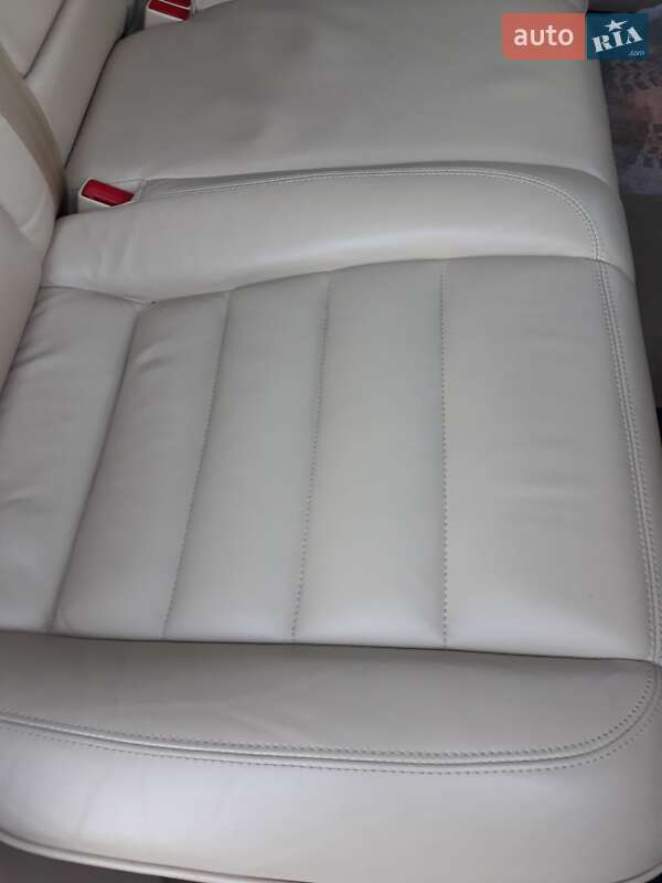 Позашляховик / Кросовер Volkswagen Touareg 2005 в Львові
