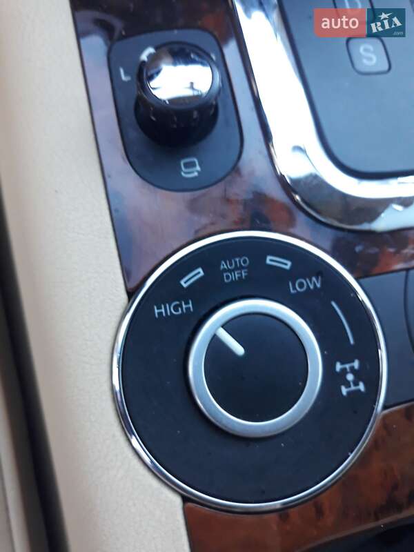 Позашляховик / Кросовер Volkswagen Touareg 2005 в Львові