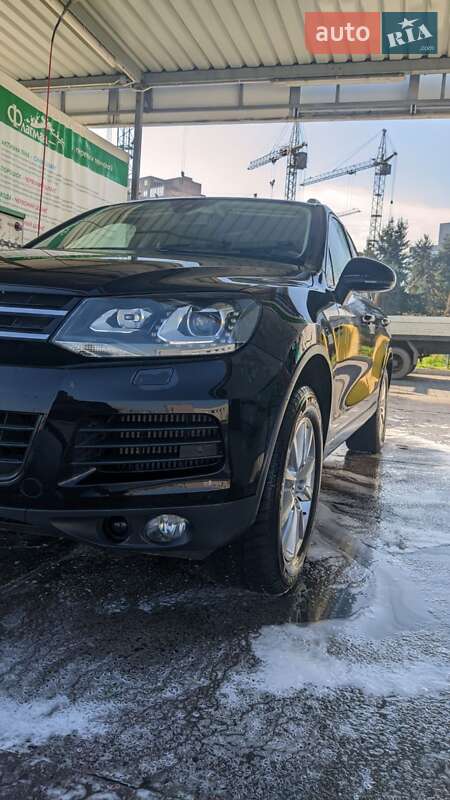 Внедорожник / Кроссовер Volkswagen Touareg 2014 в Ивано-Франковске