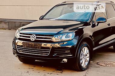 Внедорожник / Кроссовер Volkswagen Touareg 2013 в Одессе