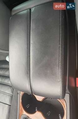 Внедорожник / Кроссовер Volkswagen Touareg 2012 в 
