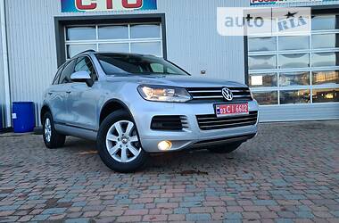 Внедорожник / Кроссовер Volkswagen Touareg 2014 в Сарнах