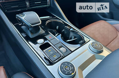 Внедорожник / Кроссовер Volkswagen Touareg 2019 в 