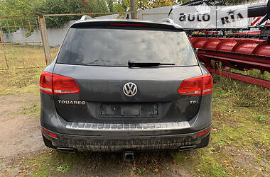 Внедорожник / Кроссовер Volkswagen Touareg 2013 в Сумах