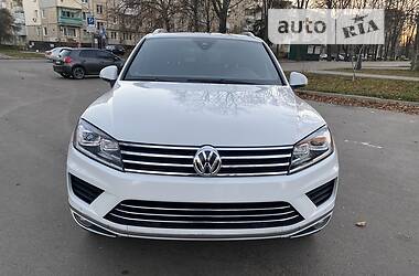 Внедорожник / Кроссовер Volkswagen Touareg 2016 в Харькове