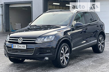 Внедорожник / Кроссовер Volkswagen Touareg 2010 в 
