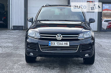 Внедорожник / Кроссовер Volkswagen Touareg 2010 в 