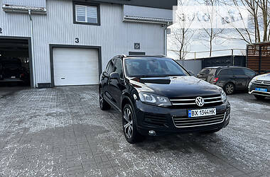 Внедорожник / Кроссовер Volkswagen Touareg 2010 в 