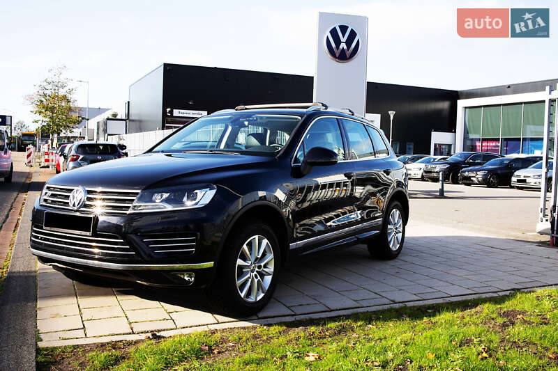 Внедорожник / Кроссовер Volkswagen Touareg 2018 в Киеве