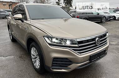 Позашляховик / Кросовер Volkswagen Touareg 2019 в Тернополі