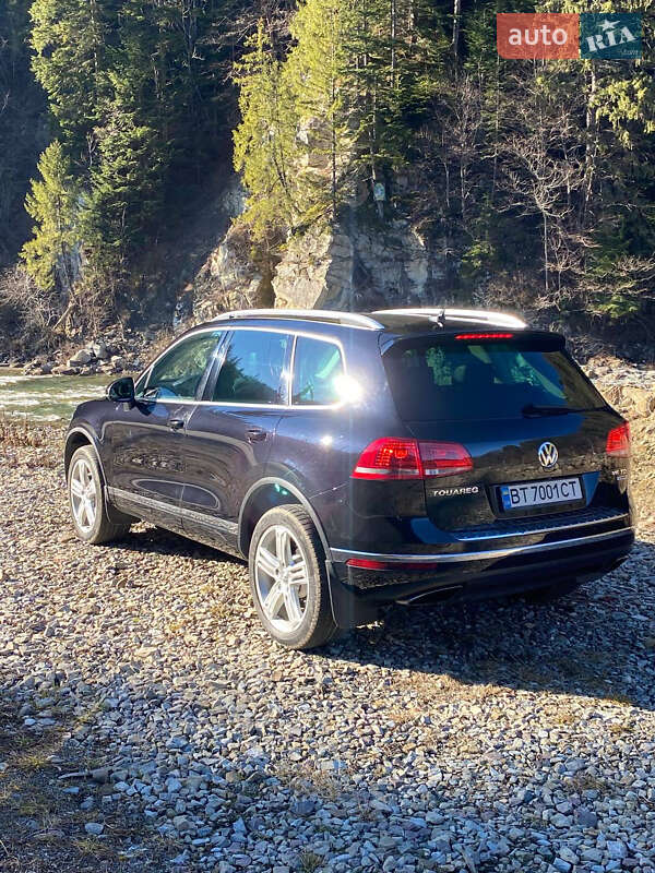Позашляховик / Кросовер Volkswagen Touareg 2014 в Верховині