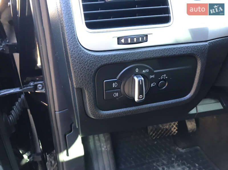 Позашляховик / Кросовер Volkswagen Touareg 2014 в Верховині