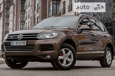 Внедорожник / Кроссовер Volkswagen Touareg 2010 в Львове