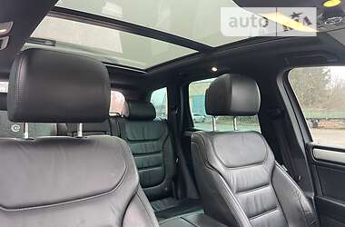 Внедорожник / Кроссовер Volkswagen Touareg 2010 в 