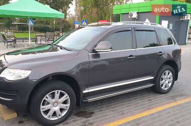 Внедорожник / Кроссовер Volkswagen Touareg 2010 в Хусте