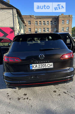 Внедорожник / Кроссовер Volkswagen Touareg 2021 в 