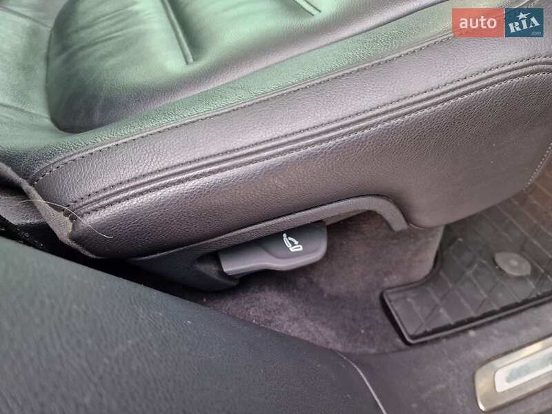 Внедорожник / Кроссовер Volkswagen Touareg 2013 в Киеве фото 26 Внедорожник / Кроссовер Volkswagen Touareg 2013 в Киеве