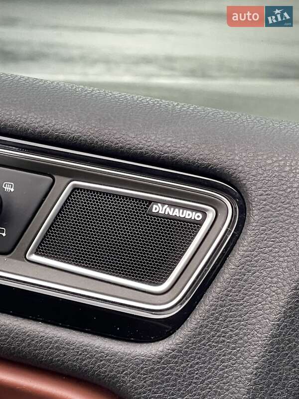 Внедорожник / Кроссовер Volkswagen Touareg 2015 в Киеве фото 24 Внедорожник / Кроссовер Volkswagen Touareg 2015 в Киеве