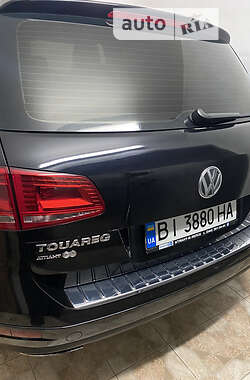 Внедорожник / Кроссовер Volkswagen Touareg 2013 в Лубнах