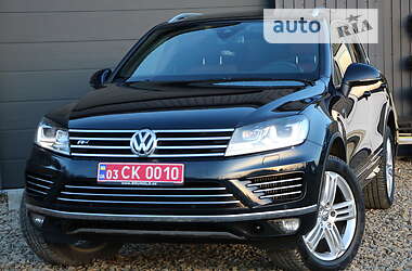 Внедорожник / Кроссовер Volkswagen Touareg 2015 в Трускавце