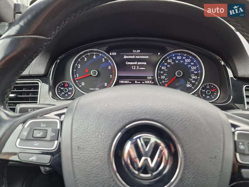 Внедорожник / Кроссовер Volkswagen Touareg 2013 в Киеве фото 20 Внедорожник / Кроссовер Volkswagen Touareg 2013 в Киеве