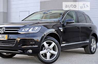 Внедорожник / Кроссовер Volkswagen Touareg 2011 в Стрые