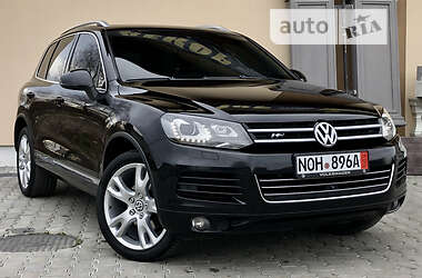 Внедорожник / Кроссовер Volkswagen Touareg 2011 в 
