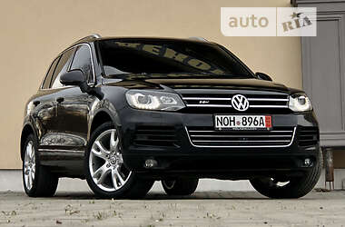 Внедорожник / Кроссовер Volkswagen Touareg 2011 в 