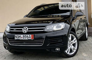 Внедорожник / Кроссовер Volkswagen Touareg 2011 в 