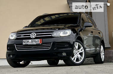 Внедорожник / Кроссовер Volkswagen Touareg 2011 в 