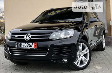 Внедорожник / Кроссовер Volkswagen Touareg 2011 в 