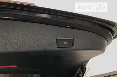 Внедорожник / Кроссовер Volkswagen Touareg 2011 в 