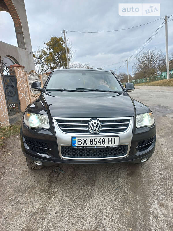 Позашляховик / Кросовер Volkswagen Touareg 2007 в Рівному