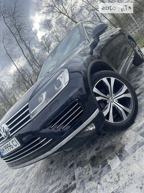 Позашляховик / Кросовер Volkswagen Touareg 2015 в Рівному фото 5 Позашляховик / Кросовер Volkswagen Touareg 2015 в Рівному