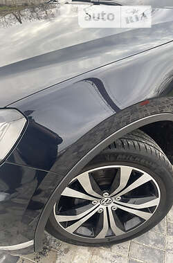 Позашляховик / Кросовер Volkswagen Touareg 2015 в  фото 11 Позашляховик / Кросовер Volkswagen Touareg 2015 в