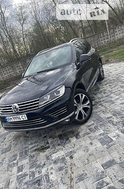 Позашляховик / Кросовер Volkswagen Touareg 2015 в  фото 13 Позашляховик / Кросовер Volkswagen Touareg 2015 в