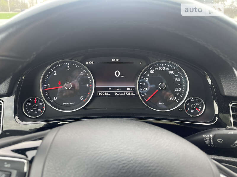 Позашляховик / Кросовер Volkswagen Touareg 2015 в Рівному фото 77 Позашляховик / Кросовер Volkswagen Touareg 2015 в Рівному