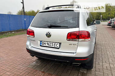 Внедорожник / Кроссовер Volkswagen Touareg 2007 в 