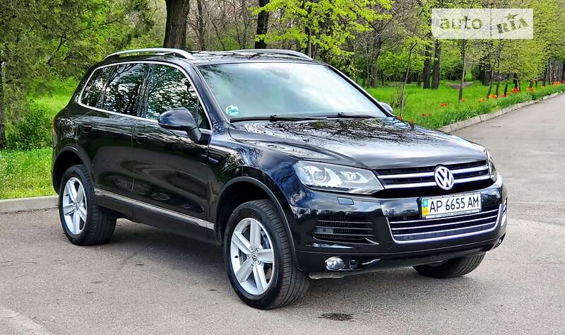 Внедорожник / Кроссовер Volkswagen Touareg 2010 в Запорожье