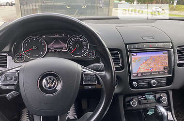 Внедорожник / Кроссовер Volkswagen Touareg 2016 в Днепре