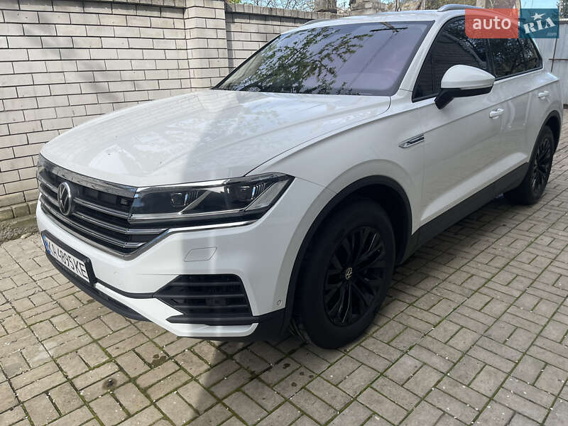 Внедорожник / Кроссовер Volkswagen Touareg 2020 в Харькове
