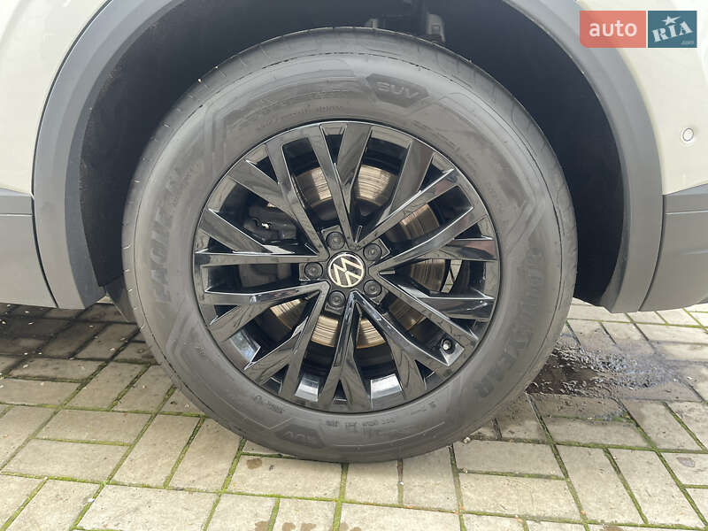 Внедорожник / Кроссовер Volkswagen Touareg 2020 в Харькове