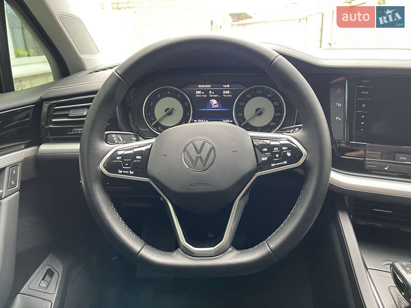 Внедорожник / Кроссовер Volkswagen Touareg 2020 в Харькове