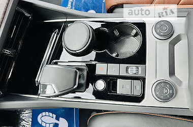 Позашляховик / Кросовер Volkswagen Touareg 2023 в 