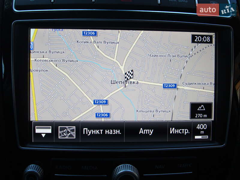 Внедорожник / Кроссовер Volkswagen Touareg 2015 в Шепетовке