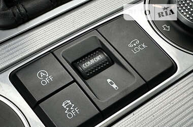 Позашляховик / Кросовер Volkswagen Touareg 2016 в 